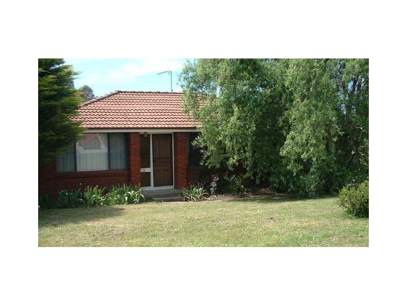 12 Willow Drive, Moss Vale NSW 2577