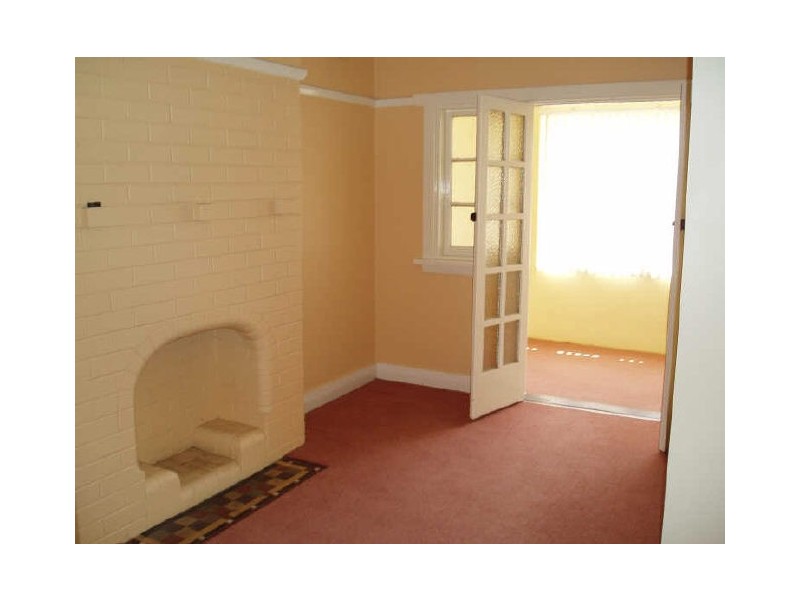 Flat Above/394 Argyle Street, Moss Vale NSW 2577