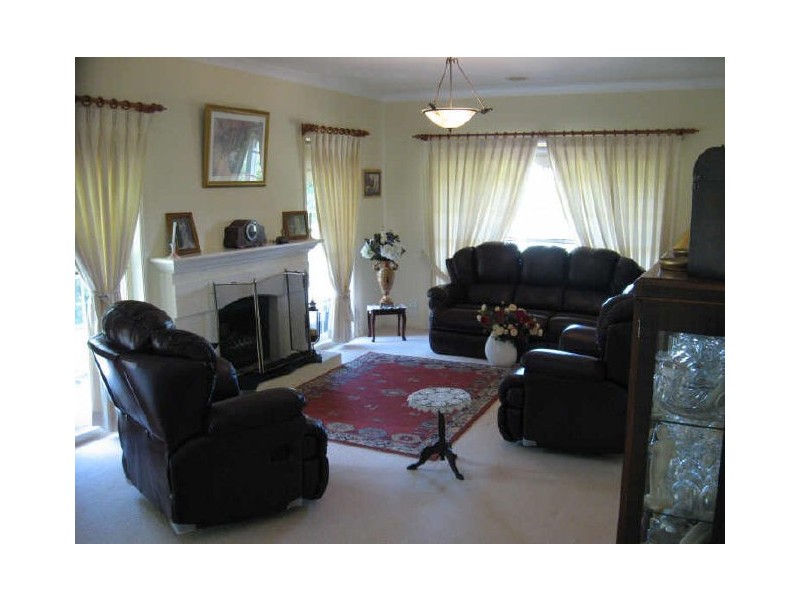 14 Victor Crescent, Moss Vale NSW 2577