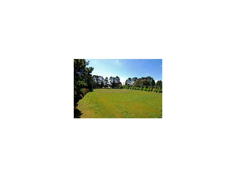 Laconia Crescent, Moss Vale NSW 2577