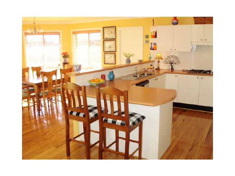 28 Watkins Drive, Moss Vale NSW 2577