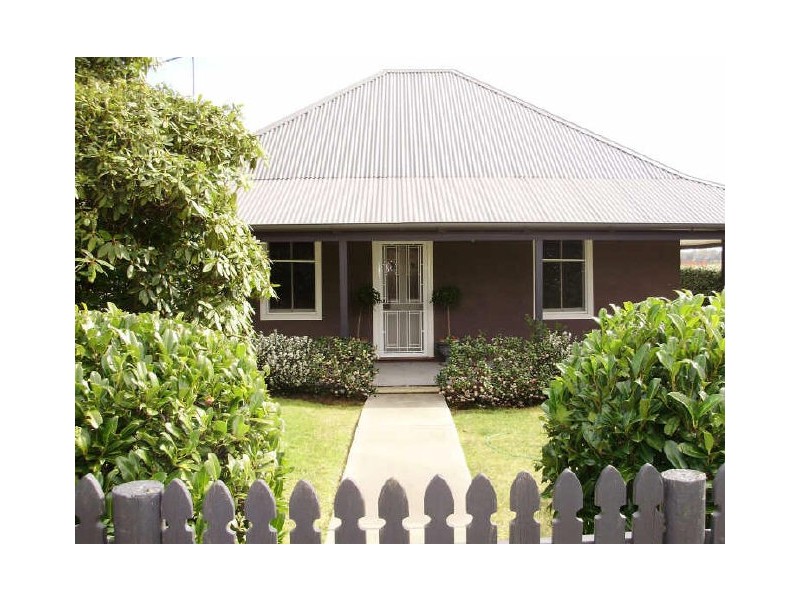 66 Beaconsifield Road, Moss Vale NSW 2577