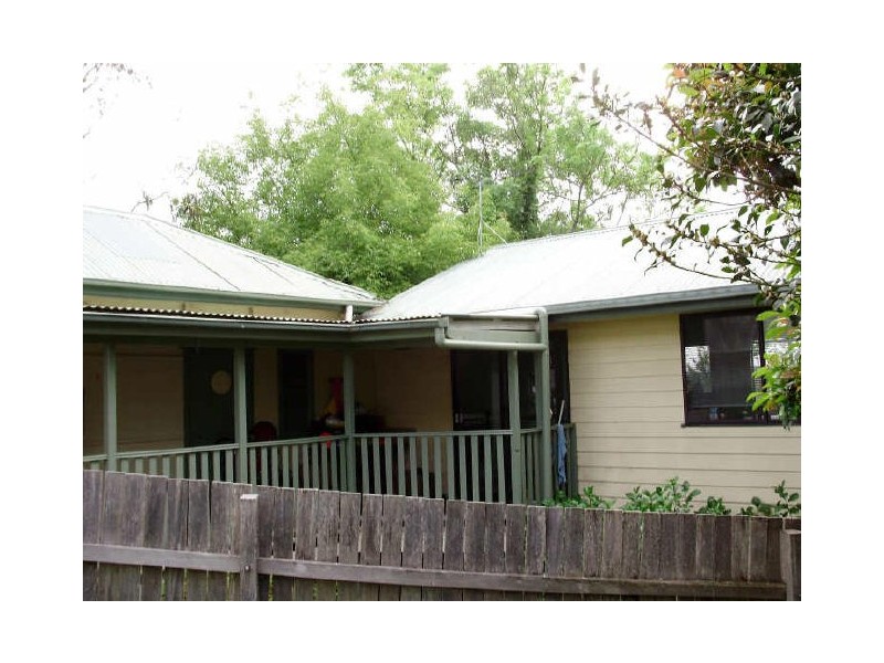 27-27a Browley Street, Moss Vale NSW 2577