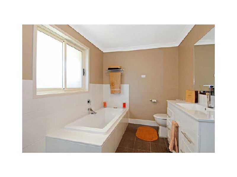 31 Kennedy Close, Moss Vale NSW 2577