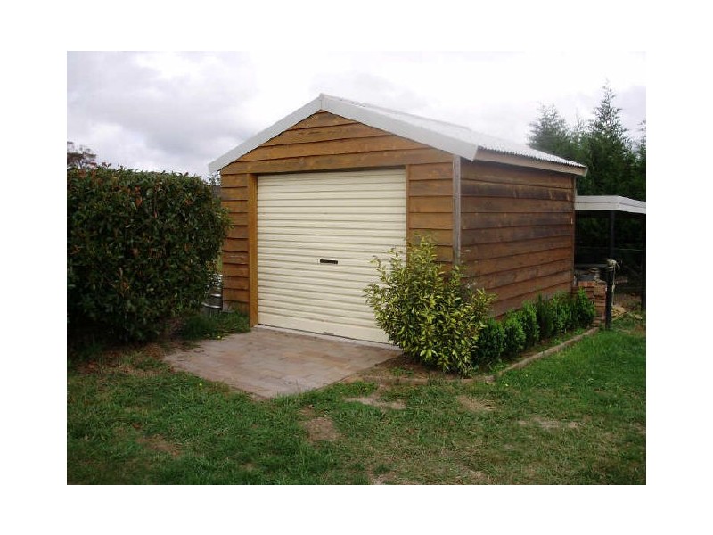 23 Watkins Drive, Moss Vale NSW 2577