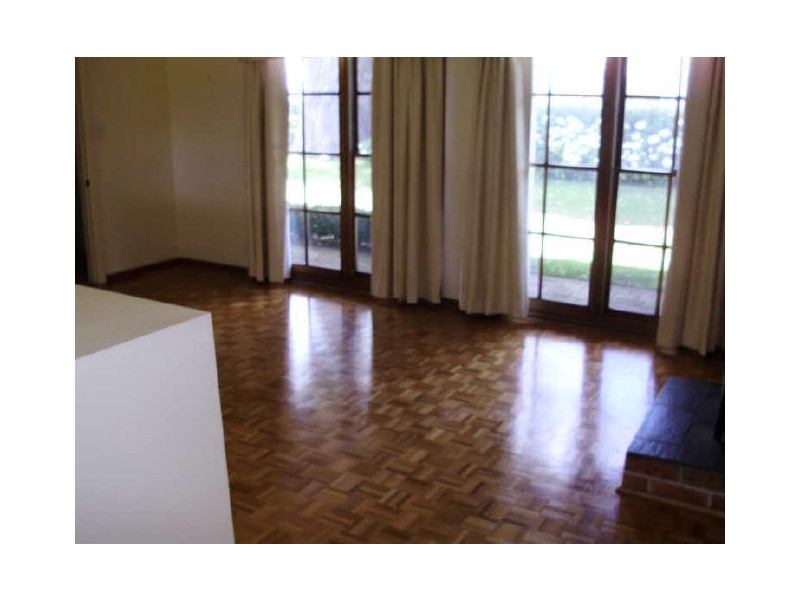 22 Crown  Street, Burrawang NSW 2577