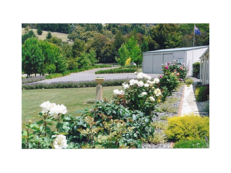 “Dunollie”/ Oldbury Road, Sutton Forest NSW 2577