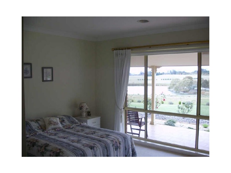 “Dunollie”/ Oldbury Road, Sutton Forest NSW 2577