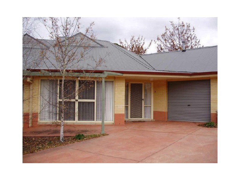 2/15 Mack Street, Moss Vale NSW 2577