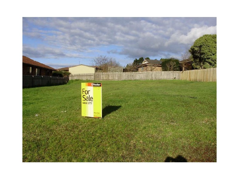 12 Paul Crescent, Moss Vale NSW 2577