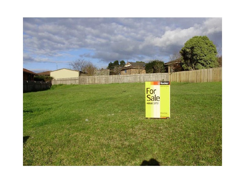 12 Paul Crescent, Moss Vale NSW 2577