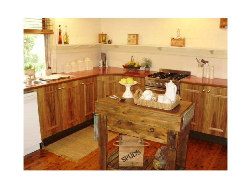 11 Elizabeth Street, Moss Vale NSW 2577