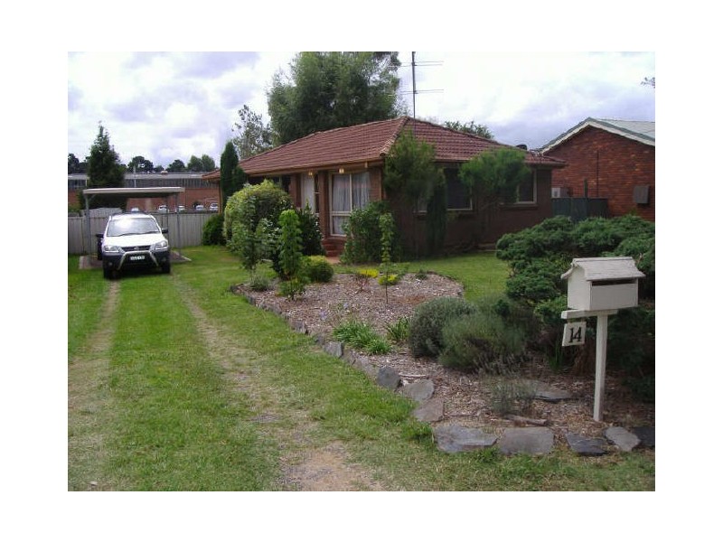 14 Koyong Close, Moss Vale NSW 2577