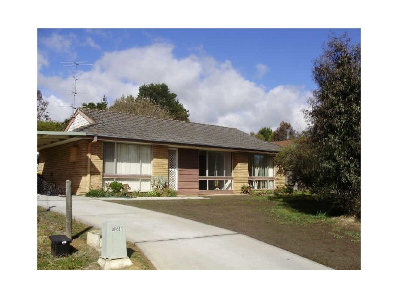 10 Mann Crescent, Moss Vale NSW 2577