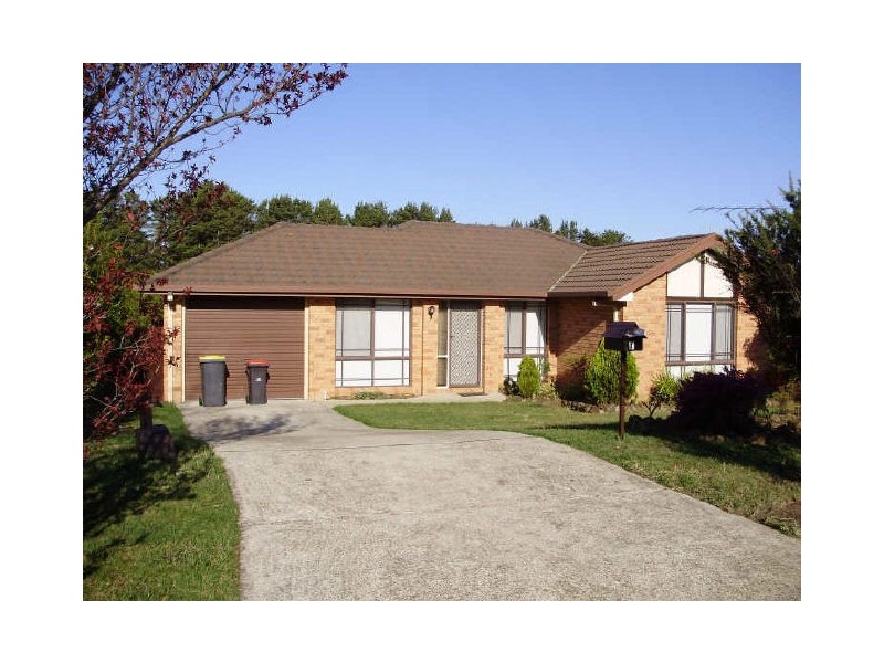 15 Reeyana Place, Moss Vale NSW 2577