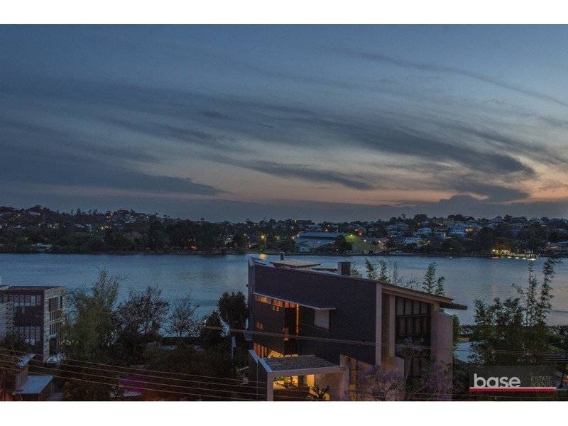 10407/8 Harbour Road, Hamilton QLD 4007