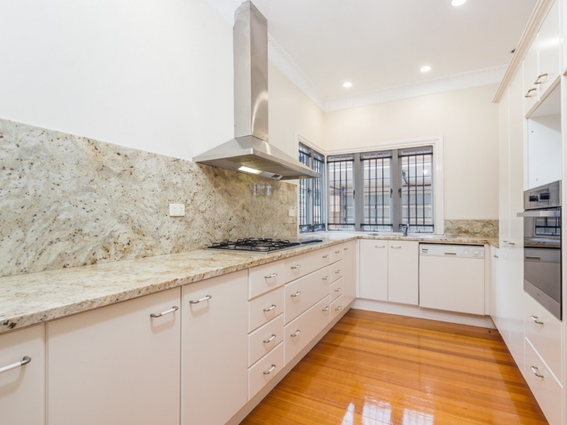 33 Langside Road, Hamilton QLD 4007