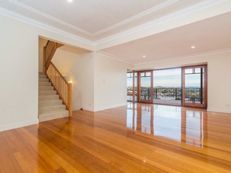 33 Langside Road, Hamilton QLD 4007