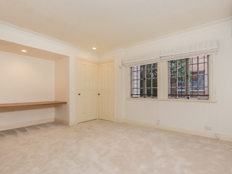 33 Langside Road, Hamilton QLD 4007