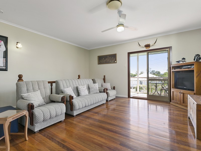 22 Vaucluse Street, Wavell Heights QLD 4012