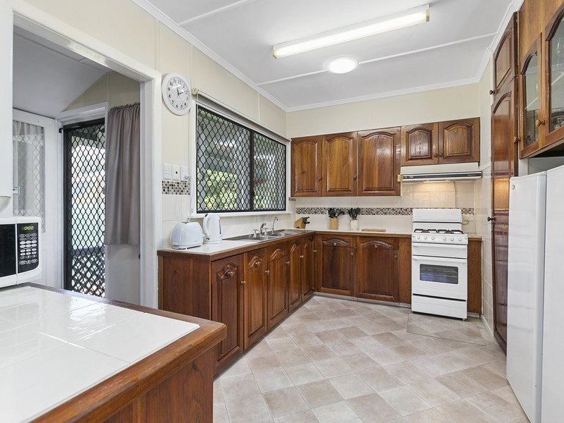 22 Vaucluse Street, Wavell Heights QLD 4012