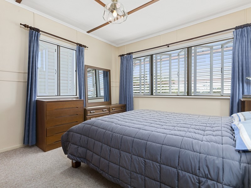 22 Vaucluse Street, Wavell Heights QLD 4012