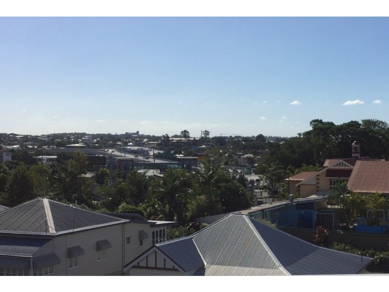 17 Norman Street, Wooloowin QLD 4030