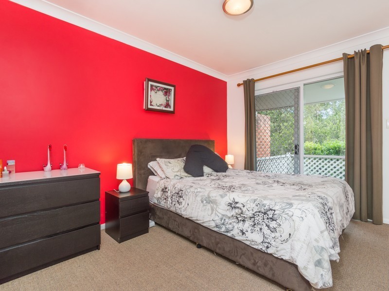 2/67 Brookfield Road, Kenmore QLD 4069