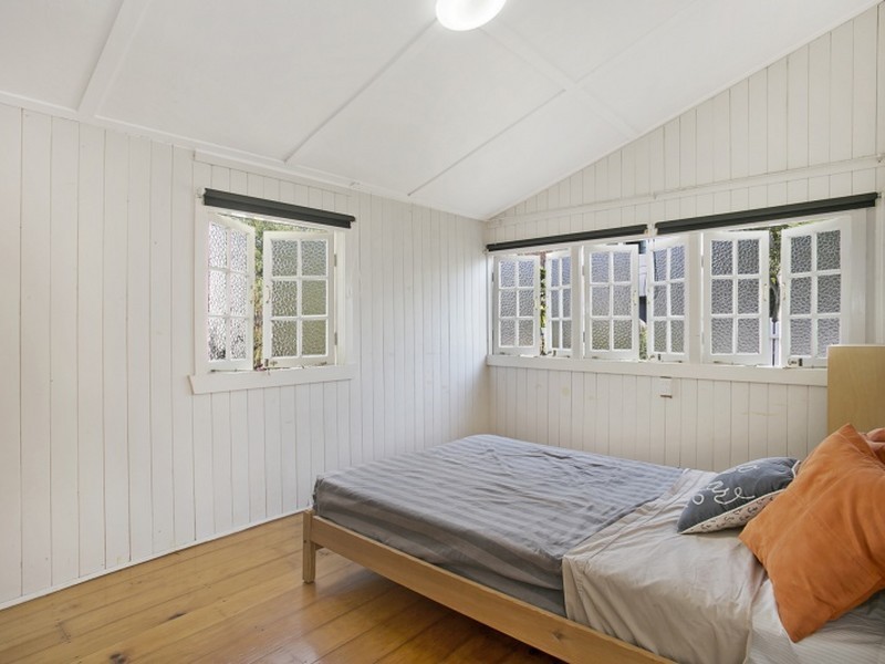 37 Park Avenue, Auchenflower QLD 4066