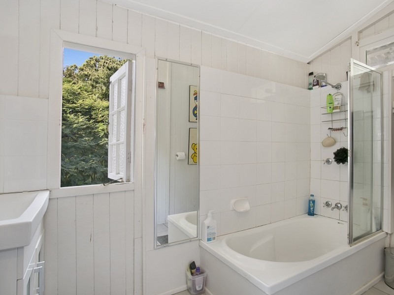 37 Park Avenue, Auchenflower QLD 4066