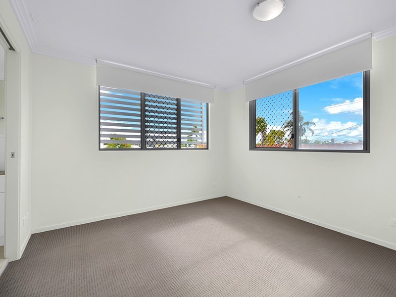 Unit 13/223 Tufnell Road, Banyo QLD 4014