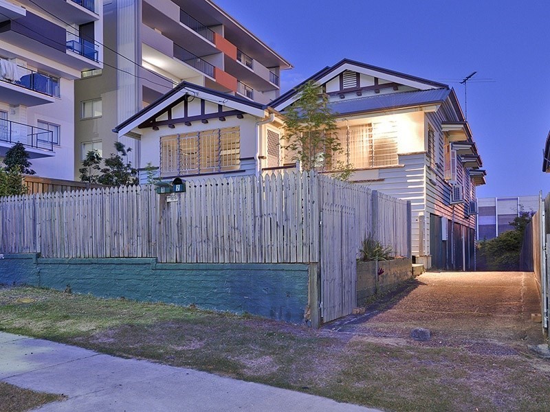 Unit 2/109 Victoria Street, Windsor QLD 4030