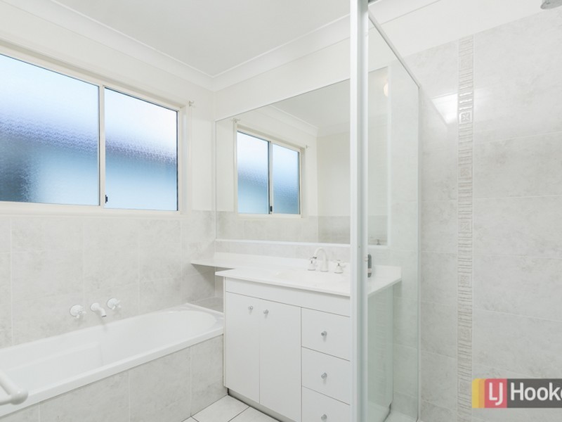 33a Station Avenue, Northgate QLD 4013