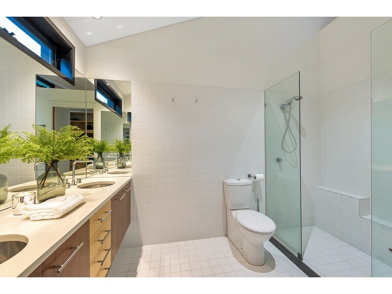 10 Kitchener Road, Ascot QLD 4007