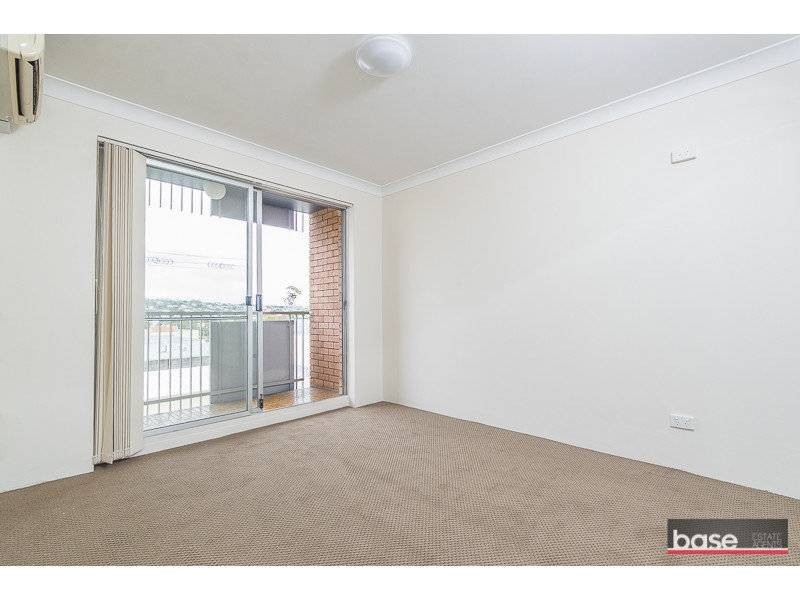 4/3 Cox Road, Windsor QLD 4030