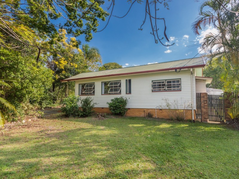 18 Red Hill Road, Nudgee QLD 4014