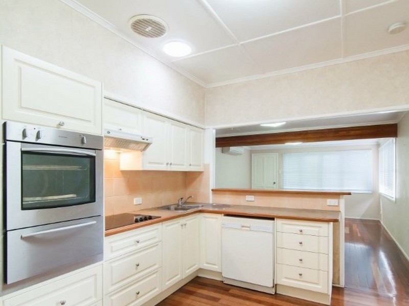 318 Saint Vincent Road, Banyo QLD 4014