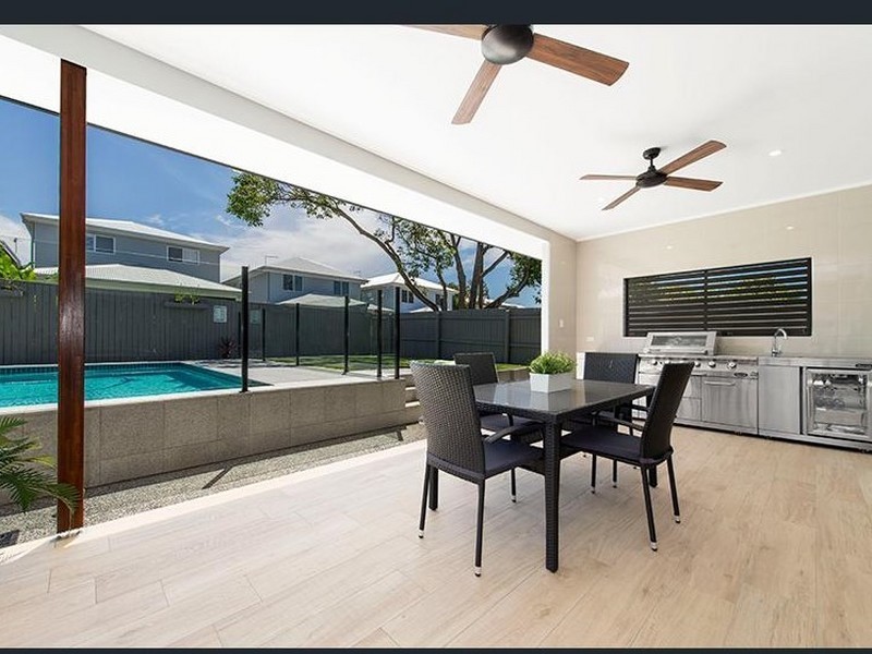 55 Shelley Street, Cannon Hill QLD 4170