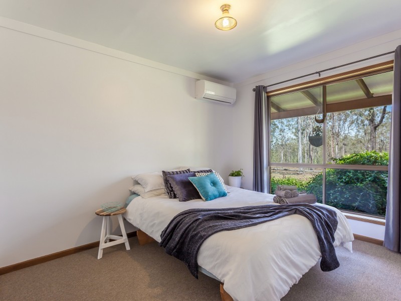 274 Willaura Drive, Mount Hallen QLD 4312