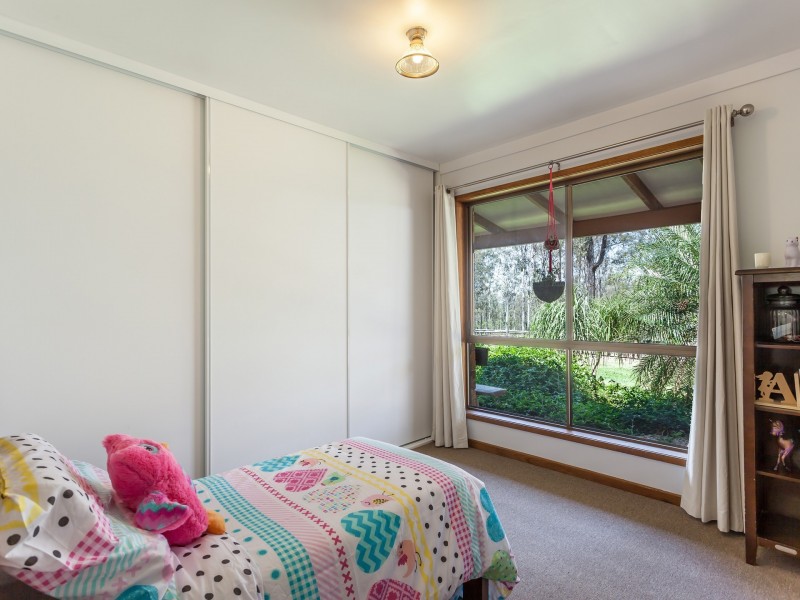 274 Willaura Drive, Mount Hallen QLD 4312