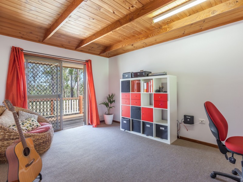 274 Willaura Drive, Mount Hallen QLD 4312
