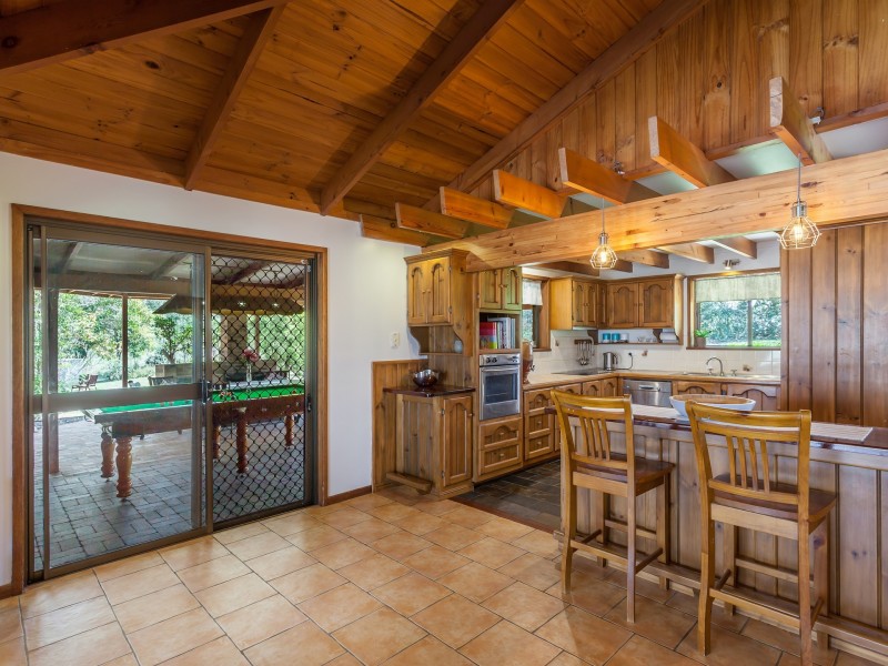 274 Willaura Drive, Mount Hallen QLD 4312