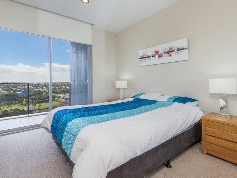 Unit 4136/37C Harbour Road, Hamilton QLD 4007