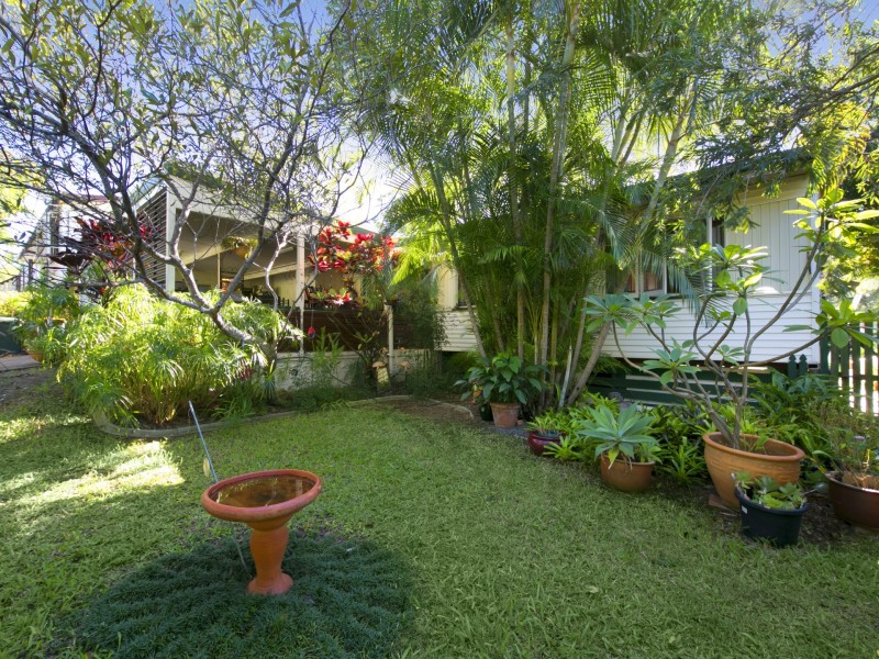10 Kagoola Street, Banyo QLD 4014