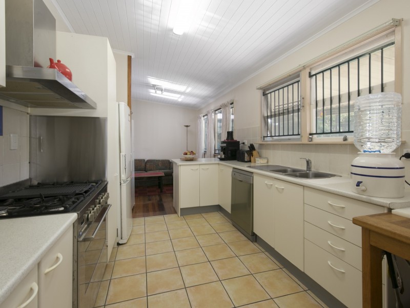 10 Kagoola Street, Banyo QLD 4014