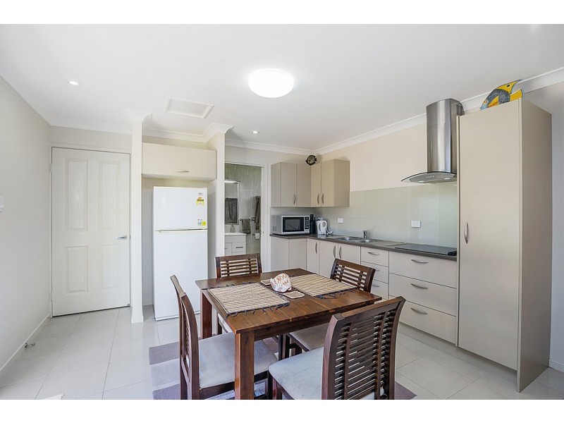 8 Railway Street, Nudgee QLD 4014
