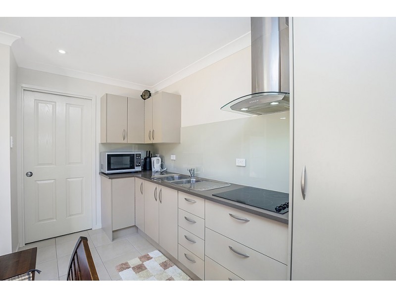 8 Railway Street, Nudgee QLD 4014