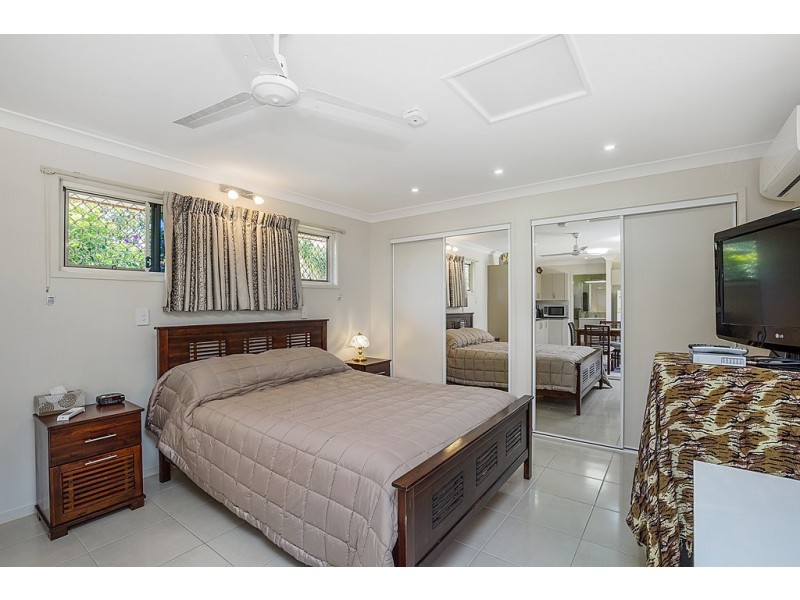8 Railway Street, Nudgee QLD 4014
