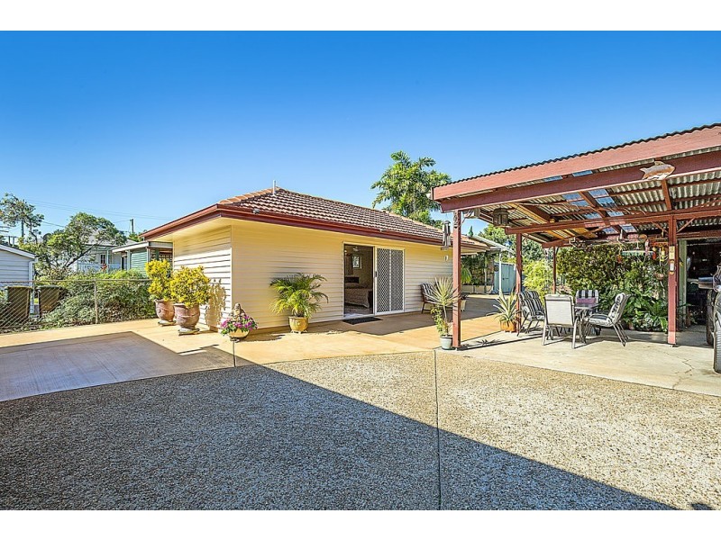8 Railway Street, Nudgee QLD 4014