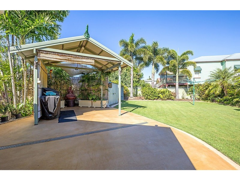 8 Railway Street, Nudgee QLD 4014